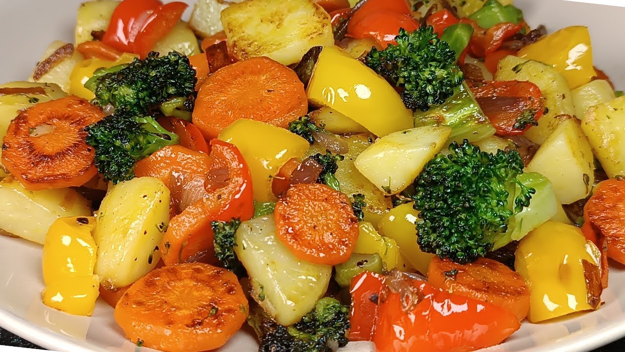 spiced boild potatoes with vegetables